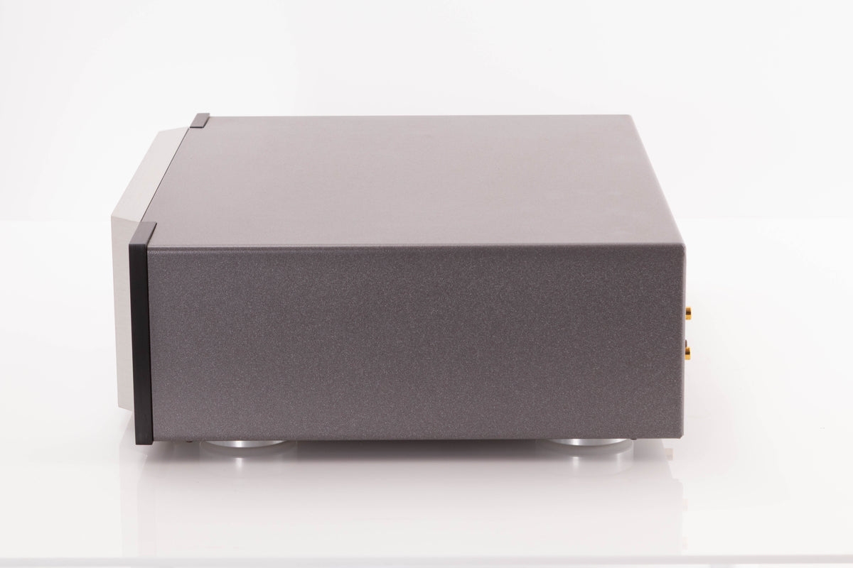Side view of a used Audio Analogue Maestro CD Player in Silver