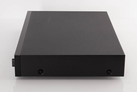 Right side view of a used Audiolab 8000DAC Digital Analogue Converter in a Black finish