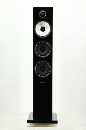 Front view of a used B&W 704 S2 Floorstanding Speakers in Gloss Black 