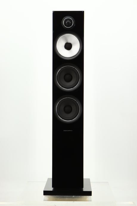 Front view of a used B&W 704 S2 Floorstanding Speakers in Gloss Black 