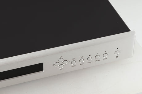 Close up view of a used Bryston BDP-2 17" Digital Player