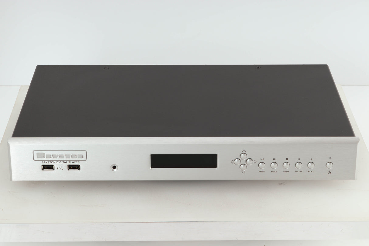 Front view of a used Bryston BDP-2 17" Digital Player