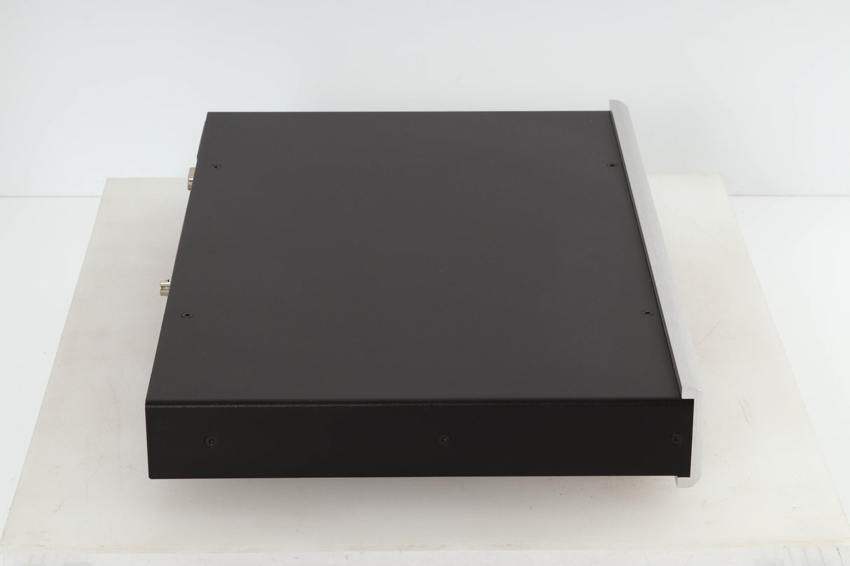 Side view of a used Bryston BDP-2 17" Digital Player