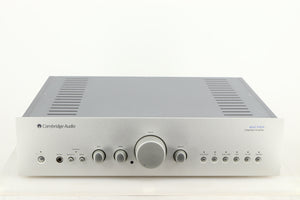 Front view of a used Cambridge Audio Azur 640A Integrated Amplifier in a silver finish