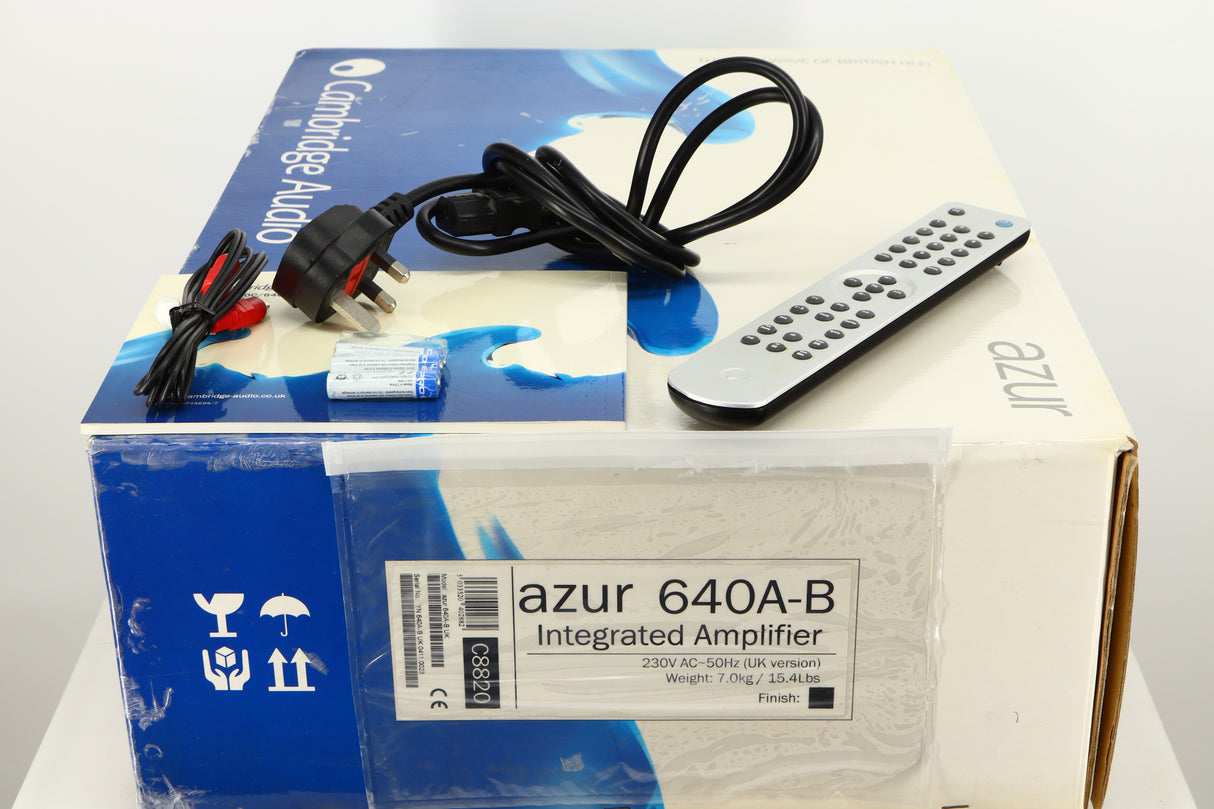 Box for a used Cambridge Audio Azure 540C CD Player in a black finish showing Manual, 3x Batteries, Remote and Mains cable