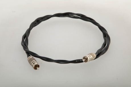 Side view of a used Chord Company Chorus 1.0m RCA-RCA Interconnect