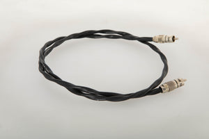Side view of a used Chord Company Chorus 1.0m RCA-RCA Interconnect