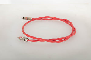 Side view of a used Chord Company Chorus 1.0m RCA-RCA Interconnect