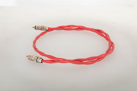 Side view of a used Chord Company Chorus 1.0m RCA-RCA Interconnect