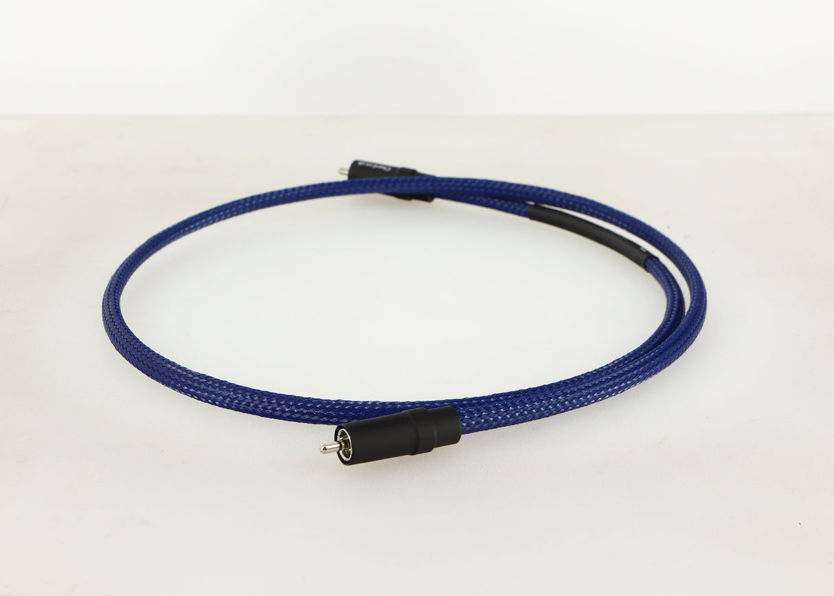 Right side view of a used Chord Company Clearway Digital Tuned ARAY Interconnect Cable 1.0m