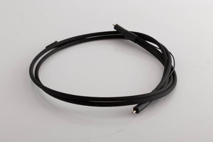 Side view of a used Chord Company Signature 1.0m RCA-RCA Interconnect with Earth