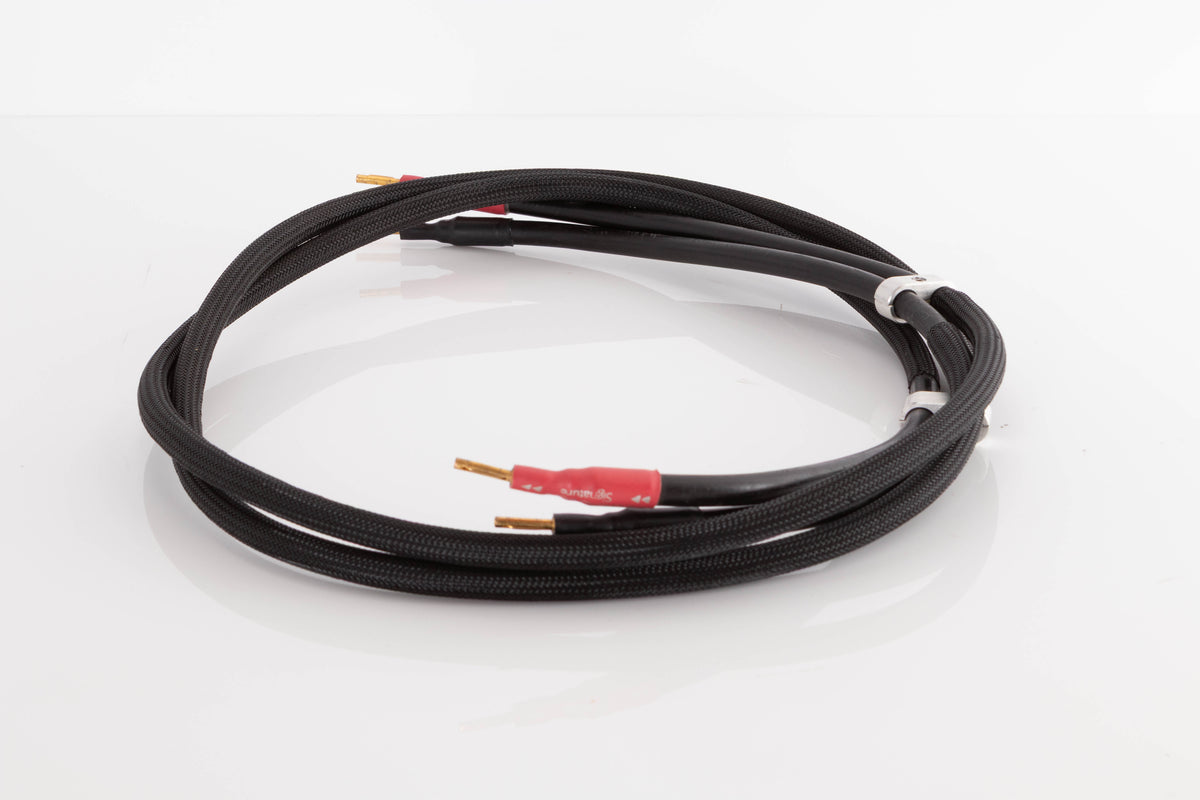 Side view of a used Chord Company Signature 1.5m Speaker Cable 