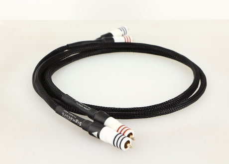 Left side view of a used Chord Company Signature Tuned ARAY RCA-RCA Interconnect Cable 1.0m