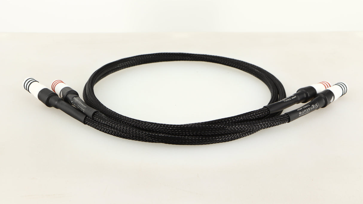 Rear view of a used Chord Company Signature Tuned ARAY RCA-RCA Interconnect Cable 1.0m