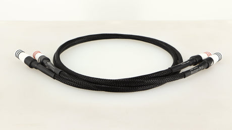 Rear view of a used Chord Company Signature Tuned ARAY RCA-RCA Interconnect Cable 1.0m