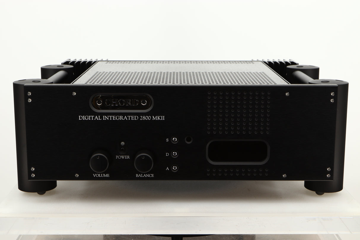 Front view of a used Chord Electronics CPM2800 MKII Integrated Amplifier in Jett Black finish