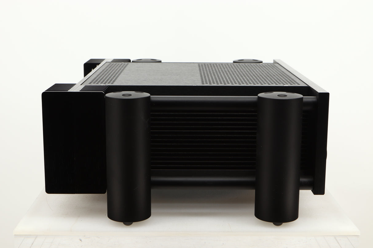 Side view of a used Chord Electronics CPM2800 MKII Integrated Amplifier in Jett Black finish