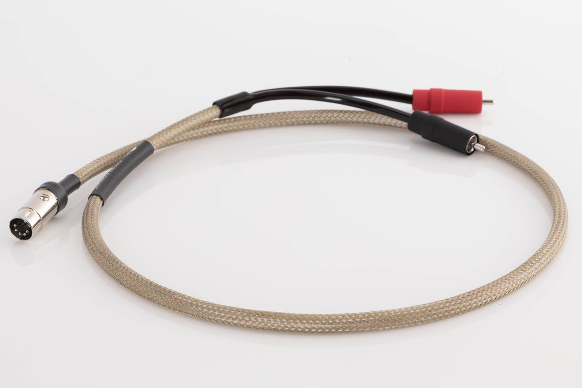 Front right angle of a used Chord Epic X 2RCA-DIN 1.0m Interconnect Cable