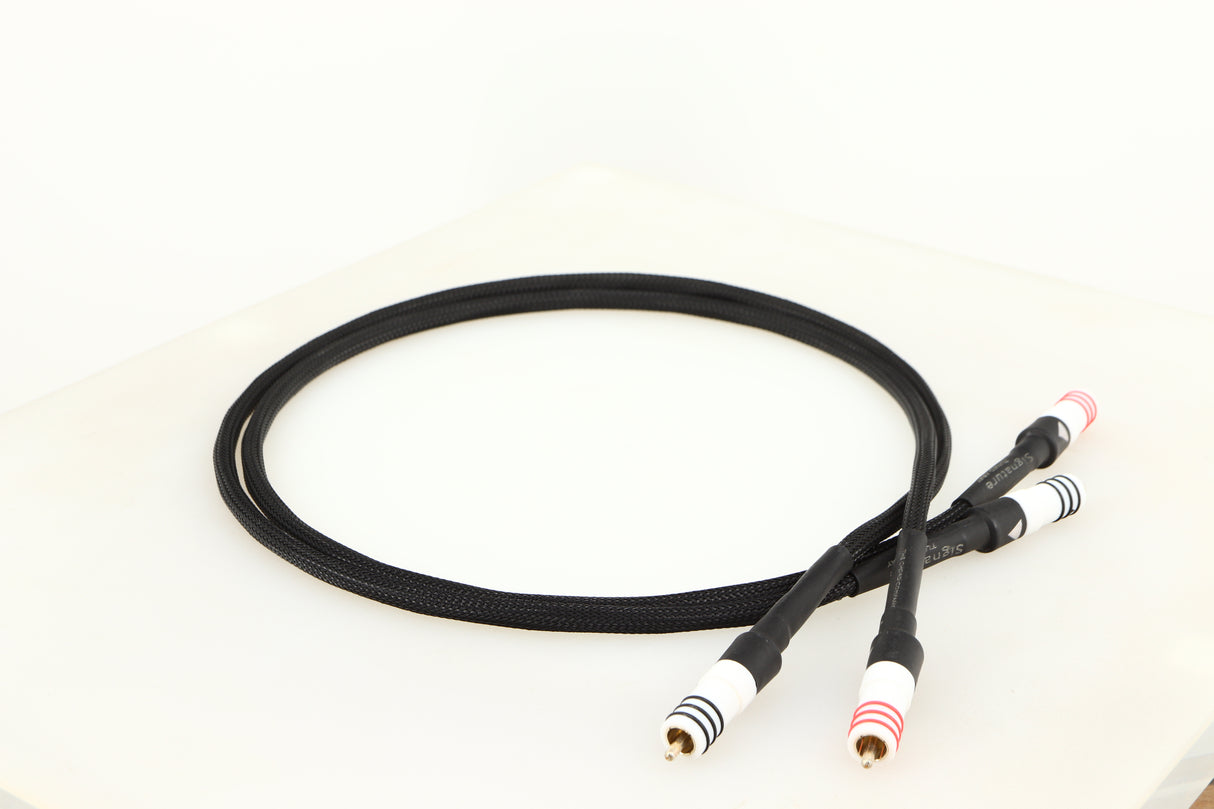 Front left angle of a used Chord Signature Tuned Aray Interconnect Cable 1.0m RCA-RCA