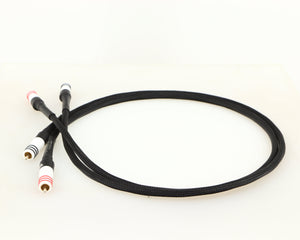 Right side view of a used Chord Signature Tuned Aray Interconnect Cable 1.0m RCA-RCA