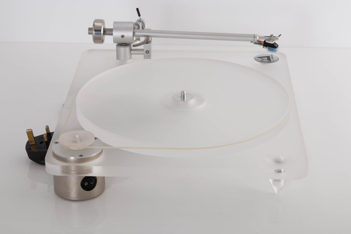 Side view of a used ClearAudio Emotion Turntable with AT-VM95C Cartridge