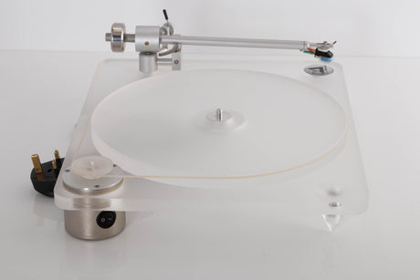 Side view of a used ClearAudio Emotion Turntable with AT-VM95C Cartridge
