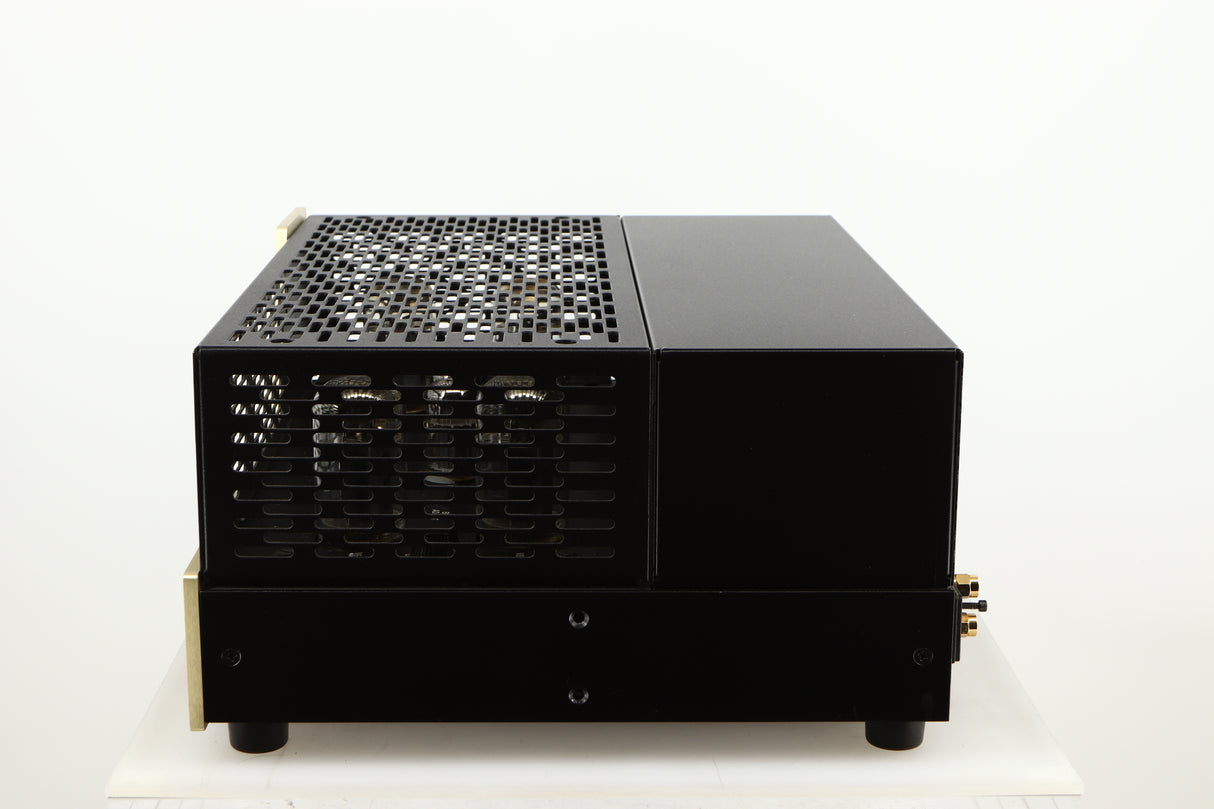 Right side view of a used Conrad Johnson MV60SE Power Amplifier