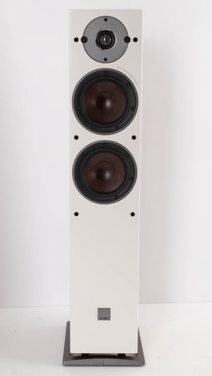 Front view of a used Dali Oberon 5 Floorstanding Speaker in a Light Oak finish