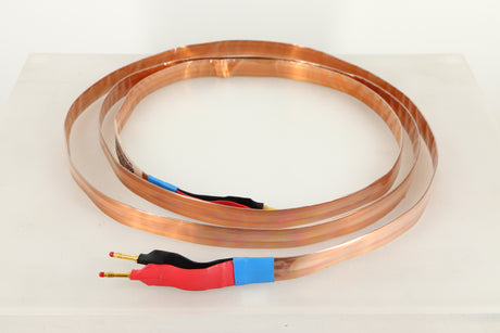Side view of a 3.0m ElectroFluidics Monolith 20/20 Speaker Cable 