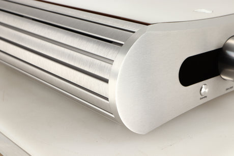 Front left corner view of a used GATO DIA-250S Integrated Amplifier in High Gloss Walnut finish