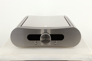 Front view of a used GATO DIA-250S Integrated Amplifier in High Gloss Walnut finish