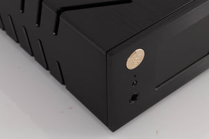 Front left corner of a used Goldnote DS-10 Evo Streaming Digital Analogue Converter in a Black finish