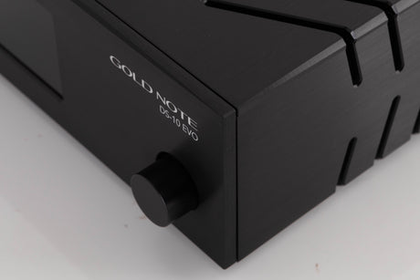 Front right corner of a used Goldnote DS-10 Evo Streaming Digital Analogue Converter in a Black finish