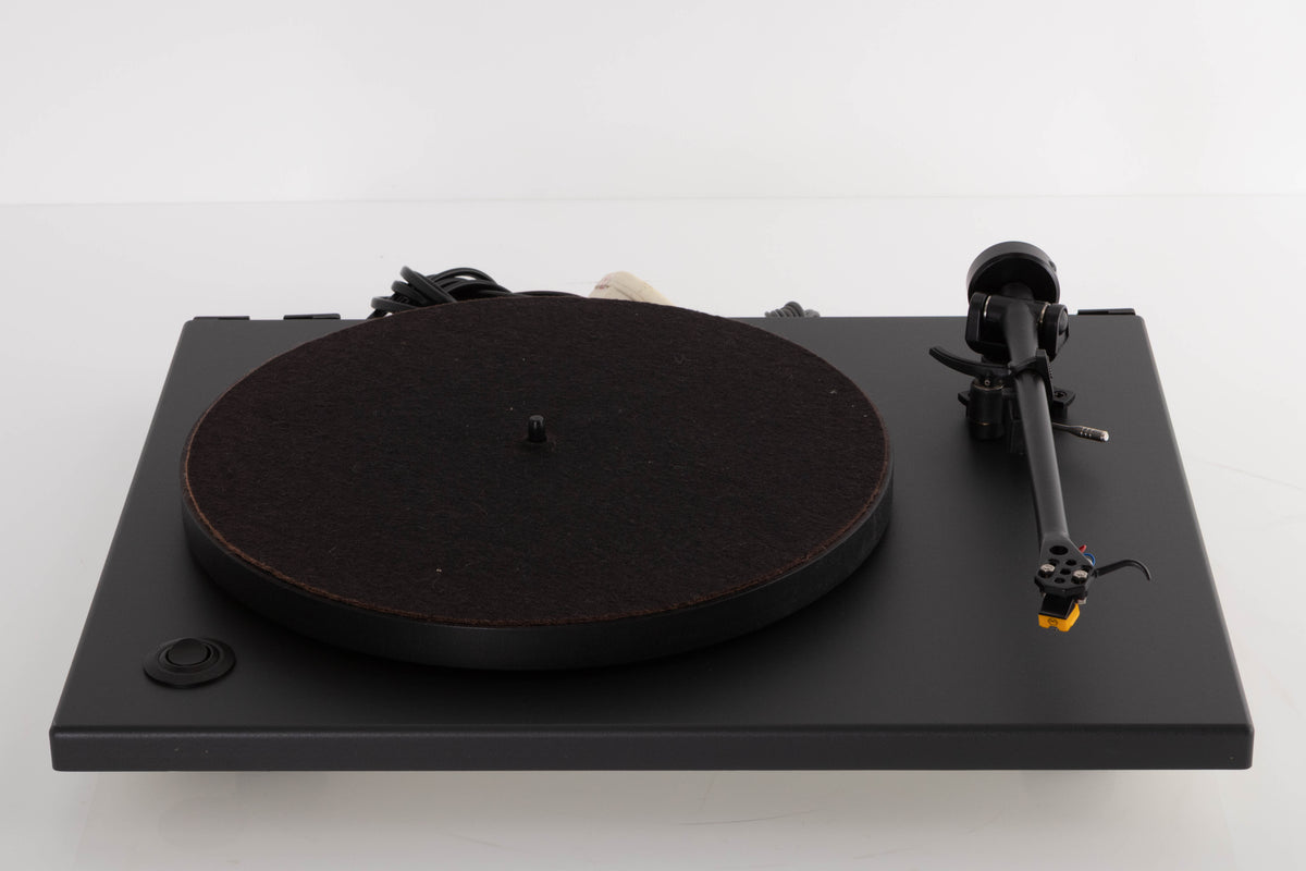 Front view of a used Goldring GR1.2 Turntable W/ Linn Basik Cartridge in a Black finish