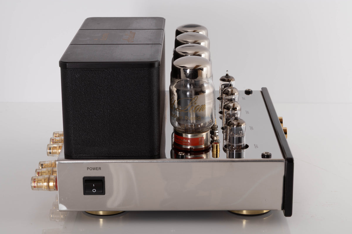 Side view of a used Icon Audio Stereo 40i Integrated Valve Amplifier
