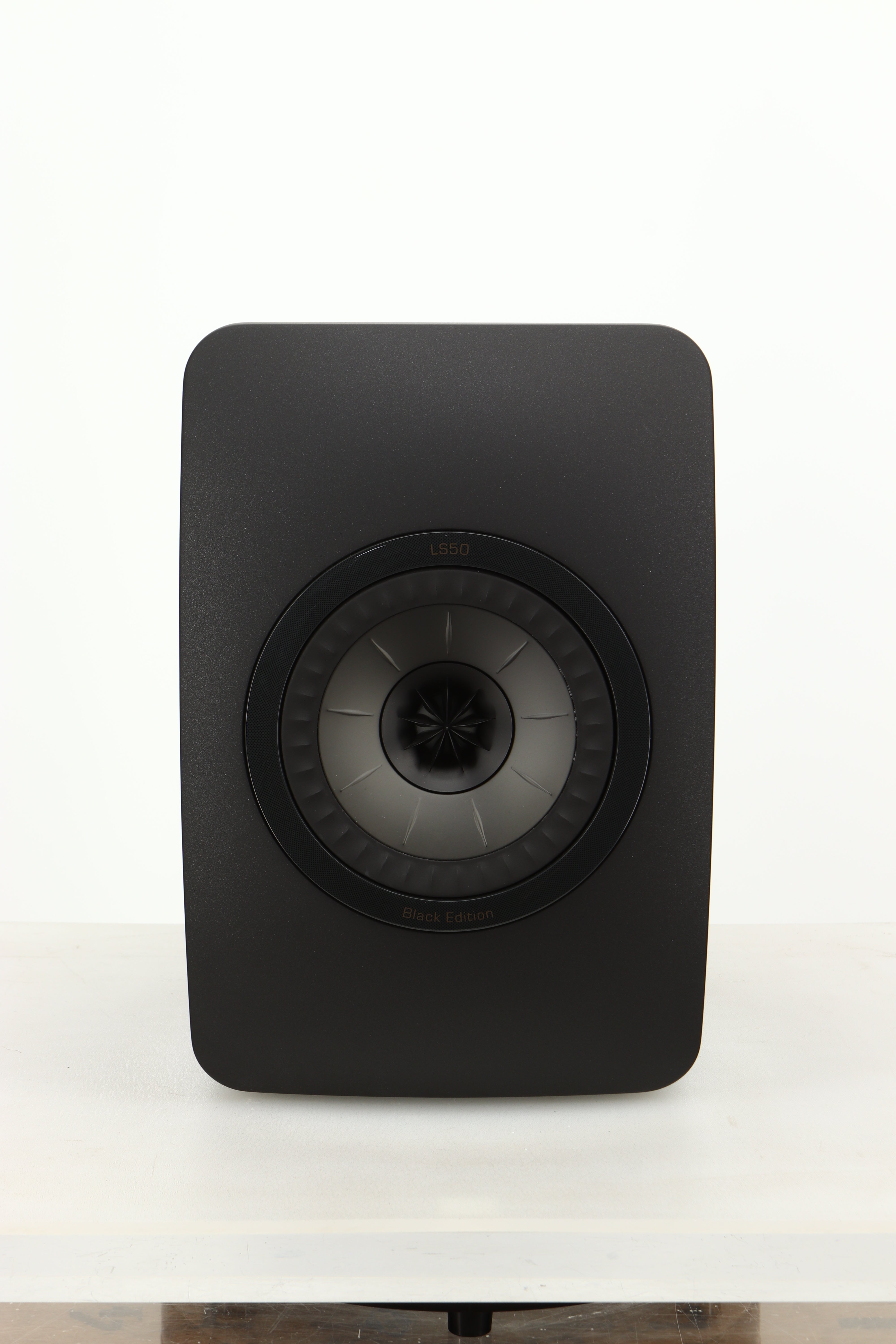 KEF LS50  ブラック KEF LS50 Black Edition Standmount Speakers – 2ndhandhifi.co.uk