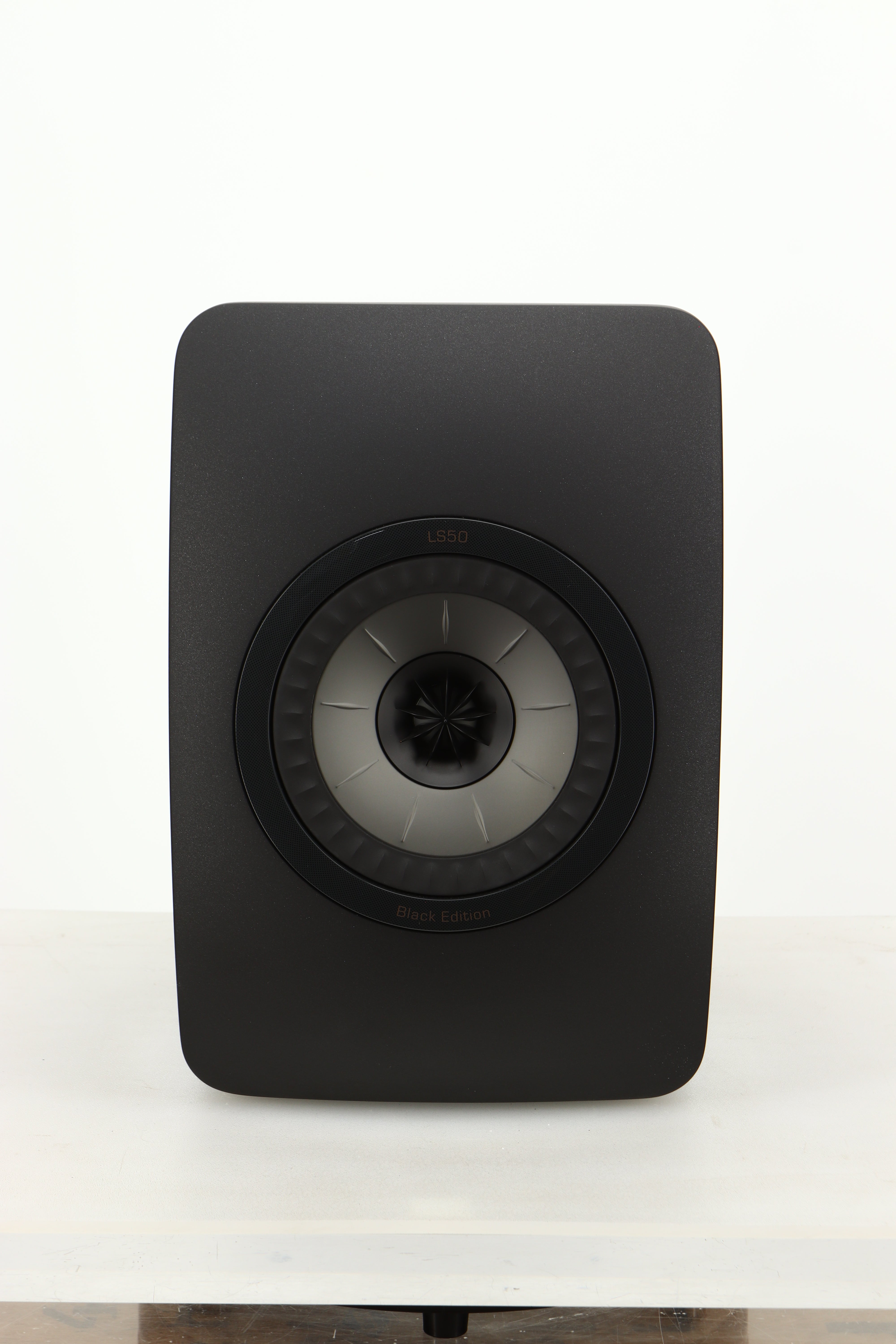 KEF LS50 Black Edition Standmount Speakers – 2ndhandhifi.co.uk