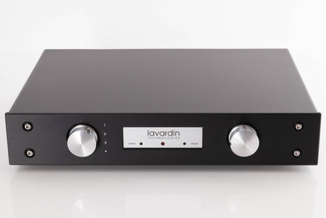 Front view of a used Lavardin ISX Integrated Amplifier W/ Remote in a Black finish