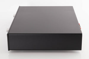 Right side view of a used Lavardin ISX Integrated Amplifier W/ Remote in a Black finish