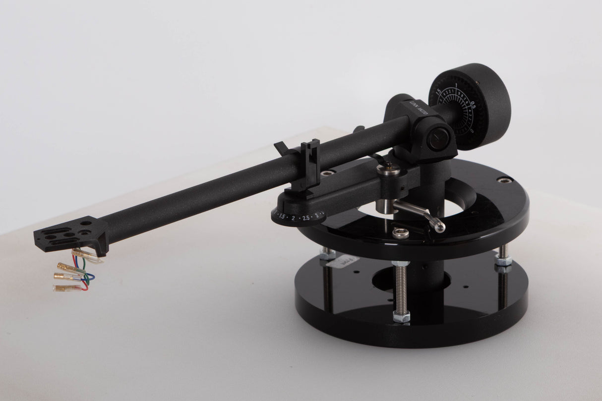 Front right angle of a used Linn Akito MK3B Tonearm in a black finish showing connectors