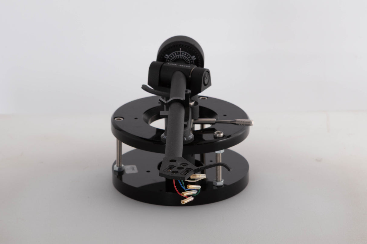 Front of a used Linn Akito MK3B Tonearm in a black finish