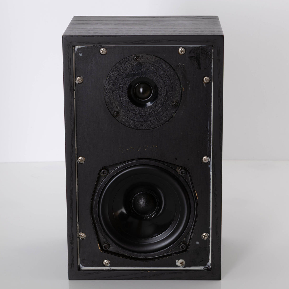 Linn Kan Standmount Speakers - Black