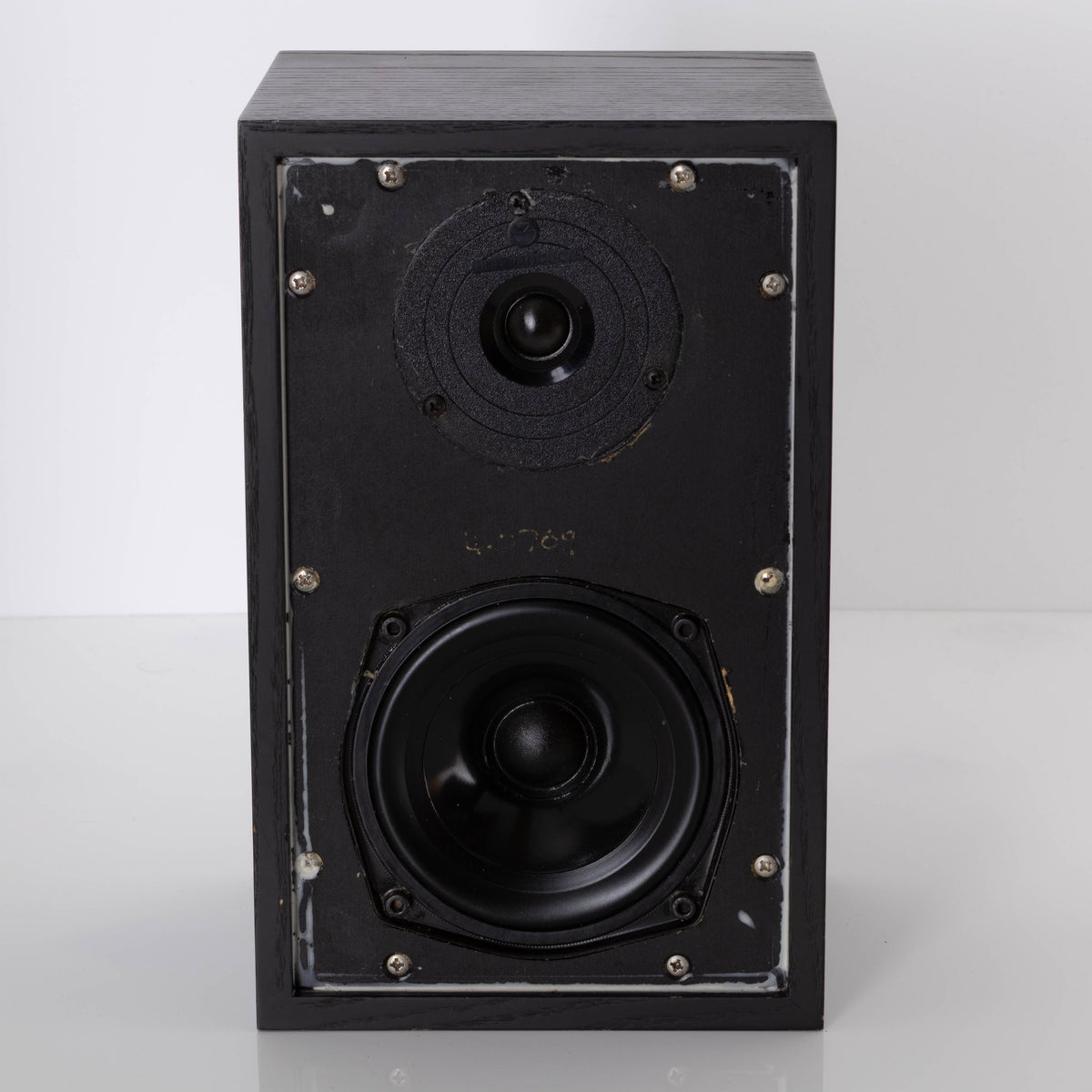 Linn Kan Standmount Speakers - Black