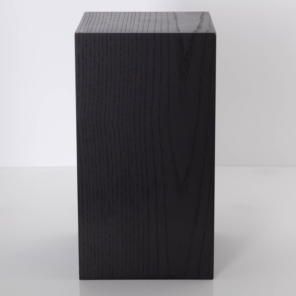 Linn Kan Standmount Speakers - Black