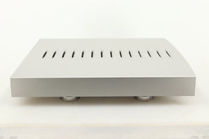 Side view of a used Linn Klimax Solo 500 Power Amplifier with Dynamik Power Supply