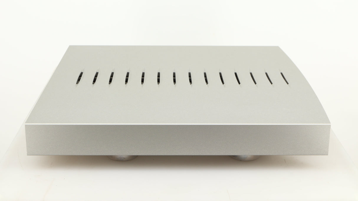 Right side view of a used Linn Klimax Solo 500 Power Amplifier in a silver finish