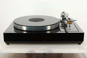 Front view of a Linn LP12 Turntable in Black Gloss finish with Funk Firm Vector Link Upgrade, Ittok Tonearm, and Dynavector Karat D17D3 Cartridge