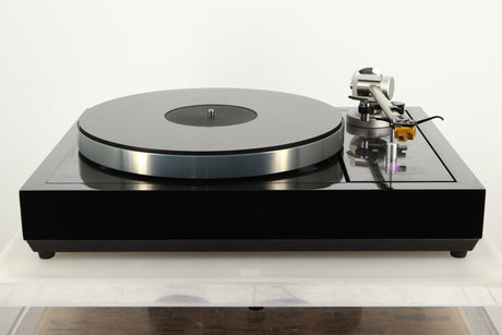Front view of a Linn LP12 Turntable in Black Gloss finish with Funk Firm Vector Link Upgrade, Ittok Tonearm, and Dynavector Karat D17D3 Cartridge