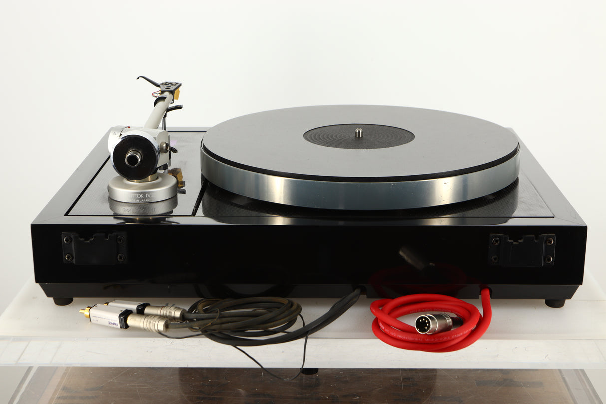 Rear view of a Linn LP12 Turntable in Black Gloss finish with Funk Firm Vector Link Upgrade, Ittok Tonearm, and Dynavector Karat D17D3 Cartridge