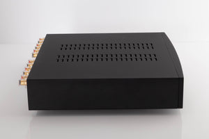 Side view of a used Linn Majik 6100 Power Amplifier